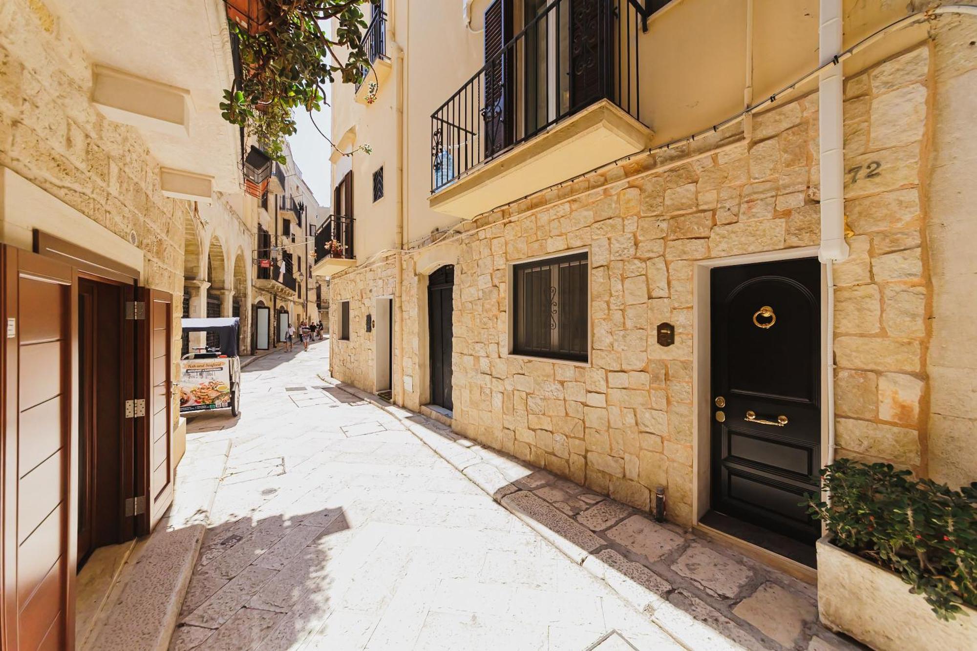 Vallisa 72 - Centro Storico Bari Exterior photo
