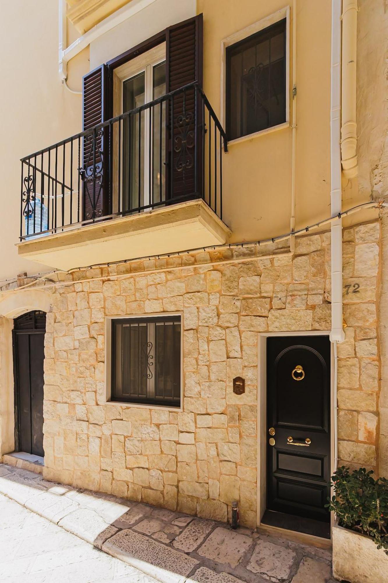 Vallisa 72 - Centro Storico Bari Exterior photo